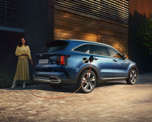 kwcms 620x466 rear homecharge women 1